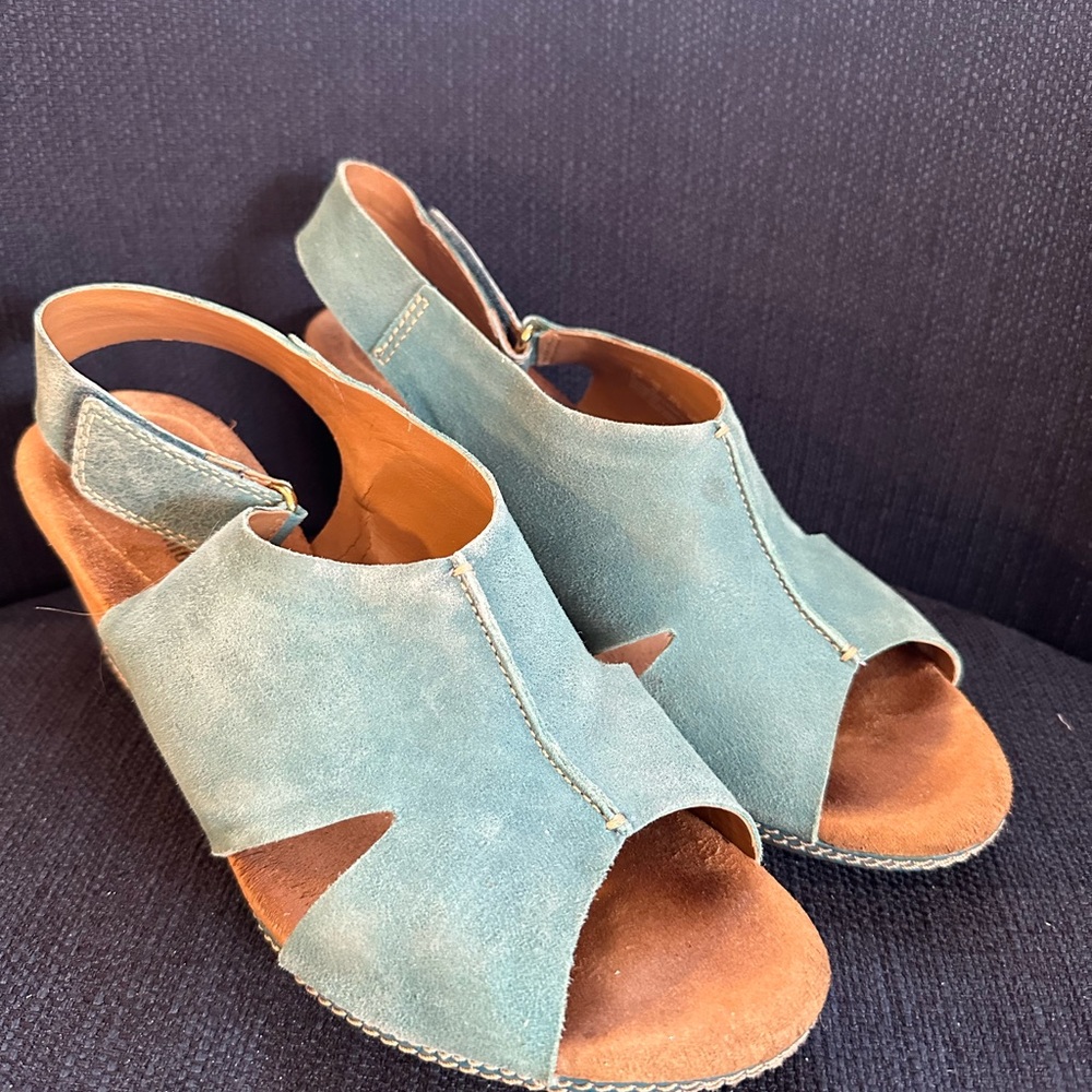 Blue suede cork wedgies